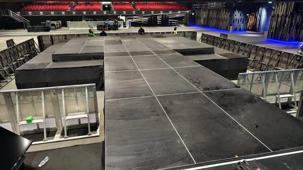 STAGE SYSTEMS